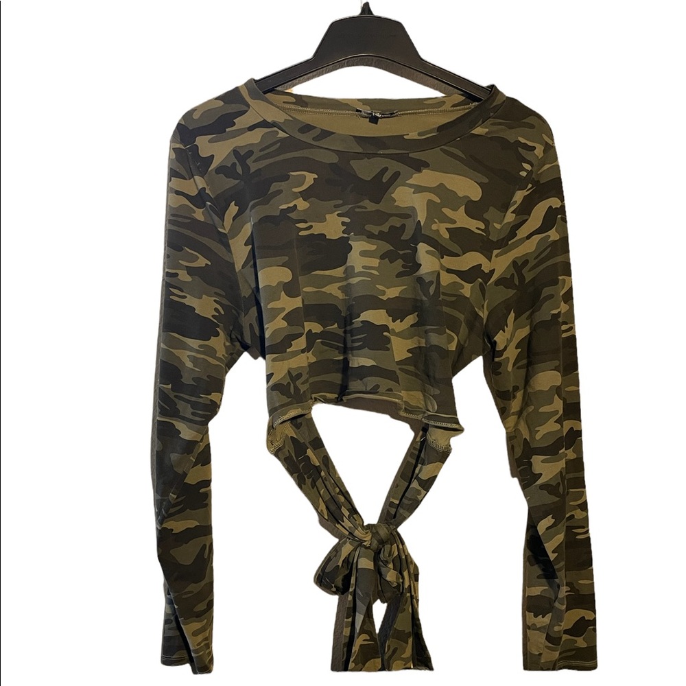 Army print/ long sleeve crop/ 1X